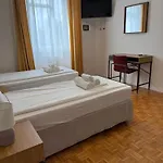 Melannie's 2 Апартаменти Бергамо