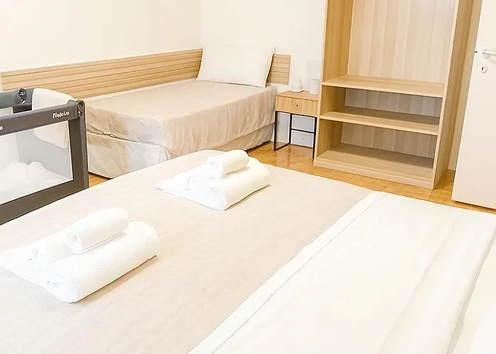 Melannie's 2 Апартаменты