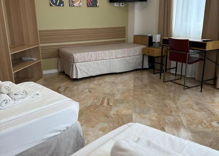 Melannie's 2 Апартаменты *